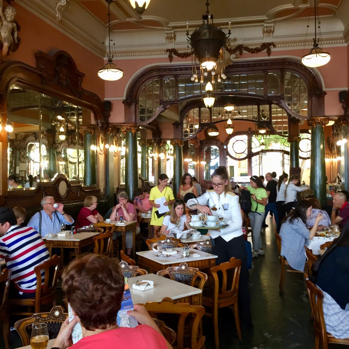 1B324CCD-E7E2-433C-8885-B3BACB8CBF8D