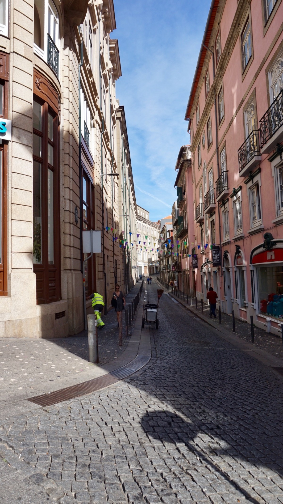 8FC1DA84-4331-41BD-9D8F-E2D1001C28F7