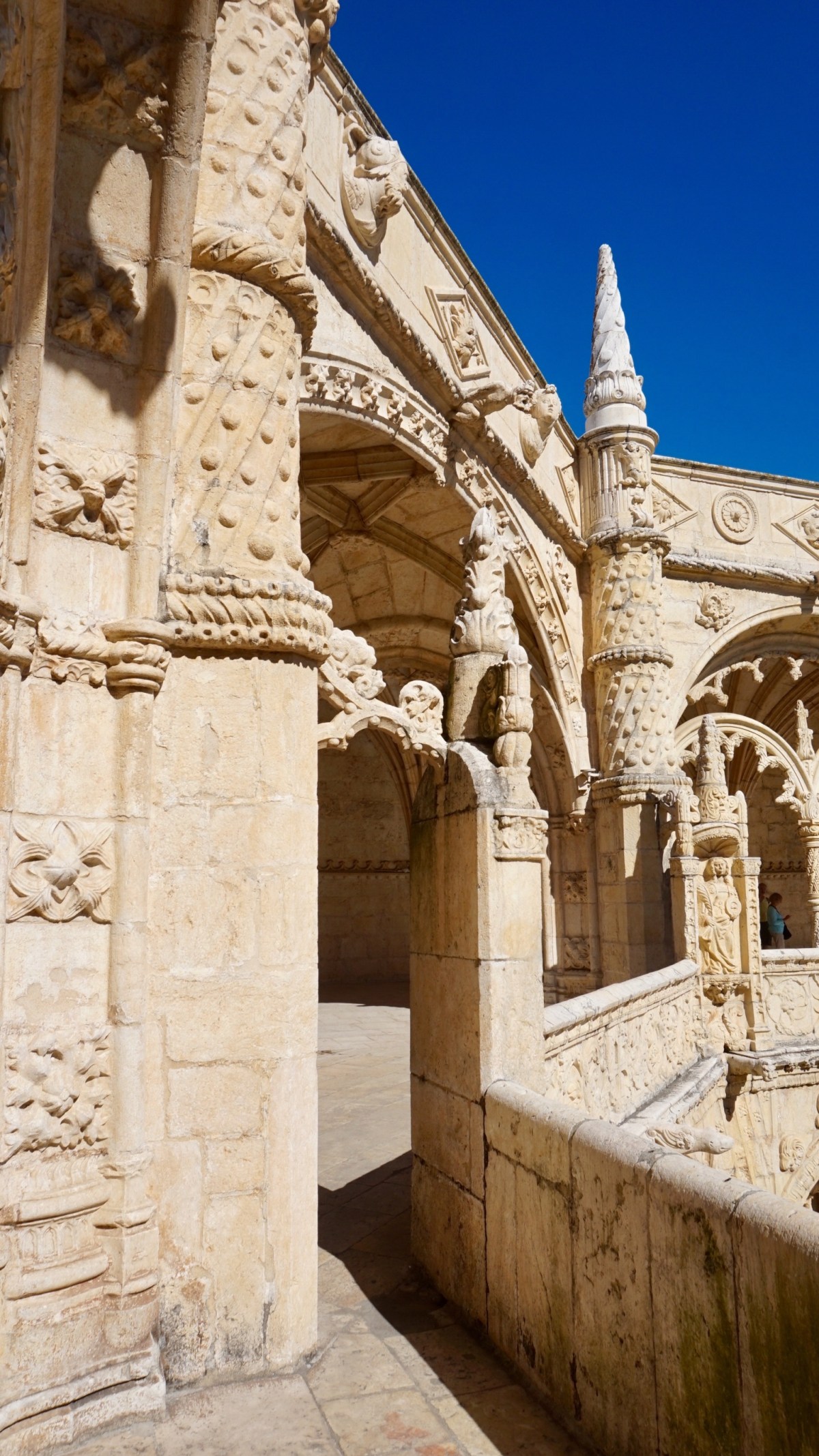 E48BE035-5955-41F8-B442-1976A681F602