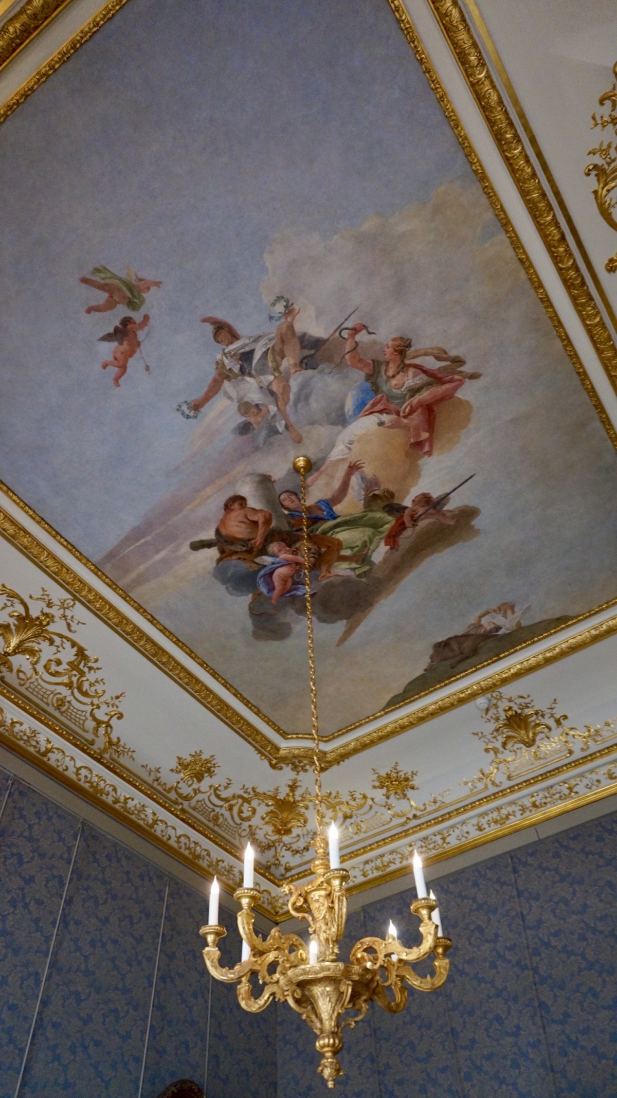 92994E29-D56D-4F3D-B8AA-292841593A8D