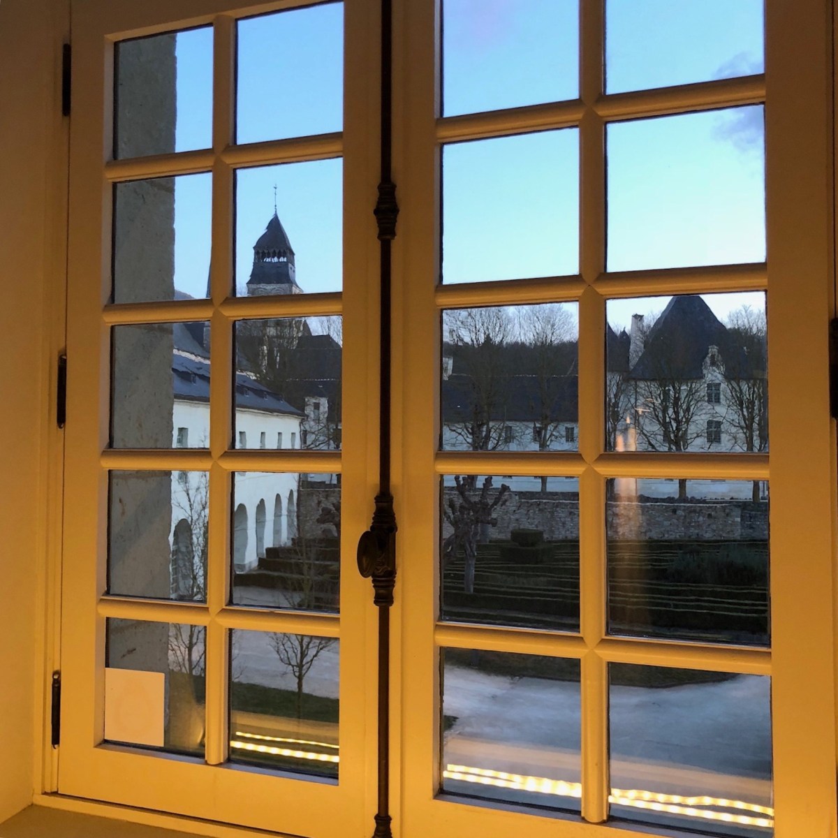 9935A4DF-1993-4023-80C5-5FDE7C4EB2E5