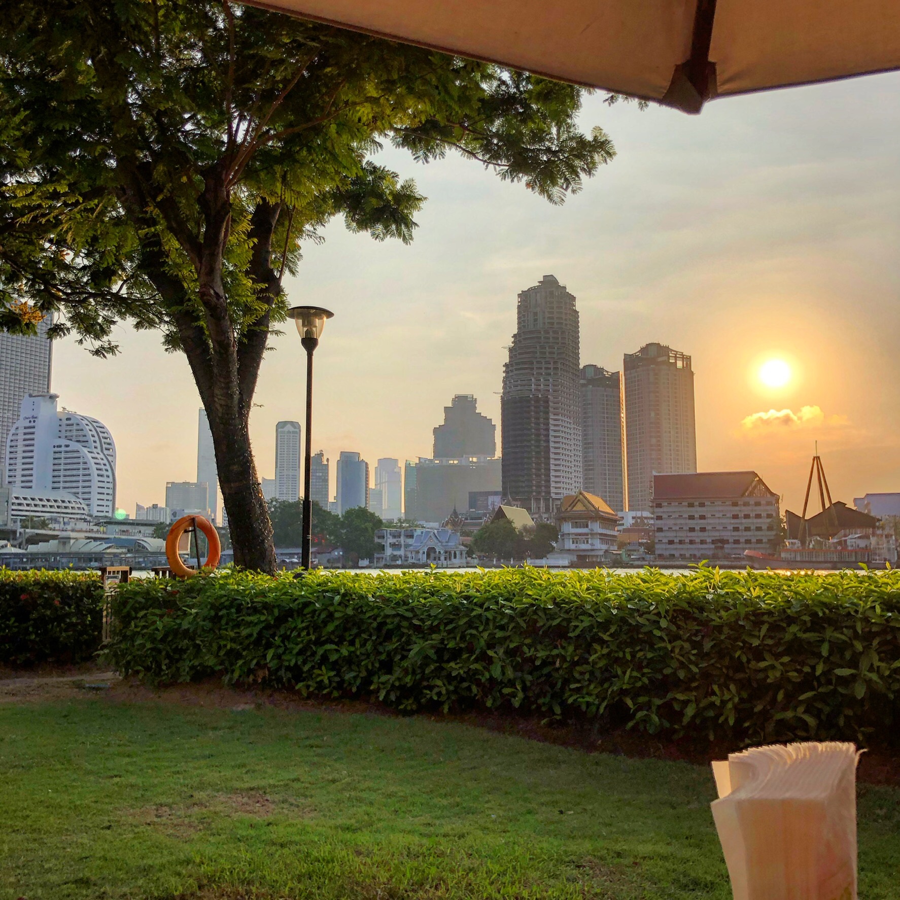 737A1EAC-ABE2-4EFA-B859-2B35030C26C2